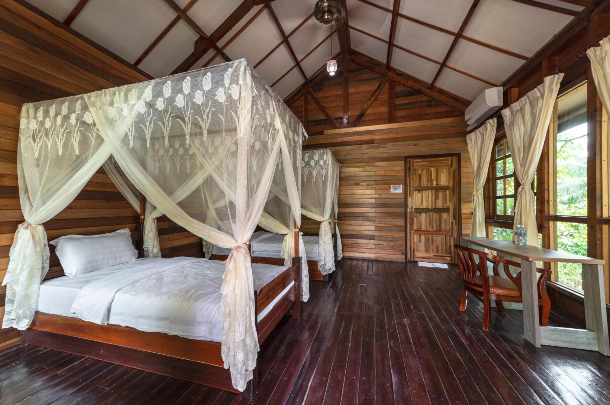 Borneo Sepilok Rainforest Resort Esterno foto